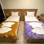 Zin Hotel