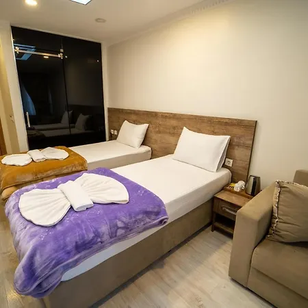 Zin Hotel