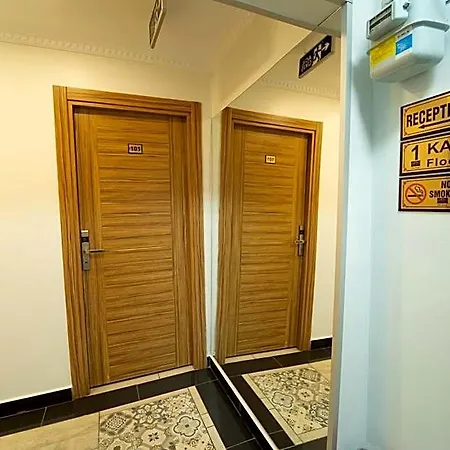 Zin Hotel
