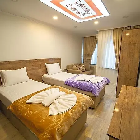 Zin Hotel 3*