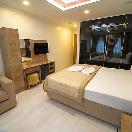 Zin Hotel