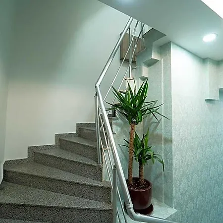 Zin Hotel