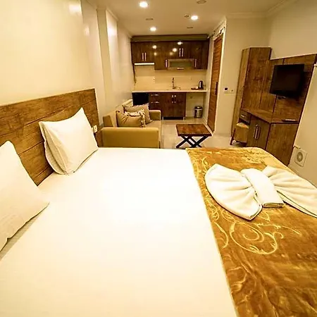 Zin Hotel 3*
