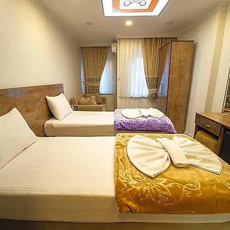 Zin Hotel 3*